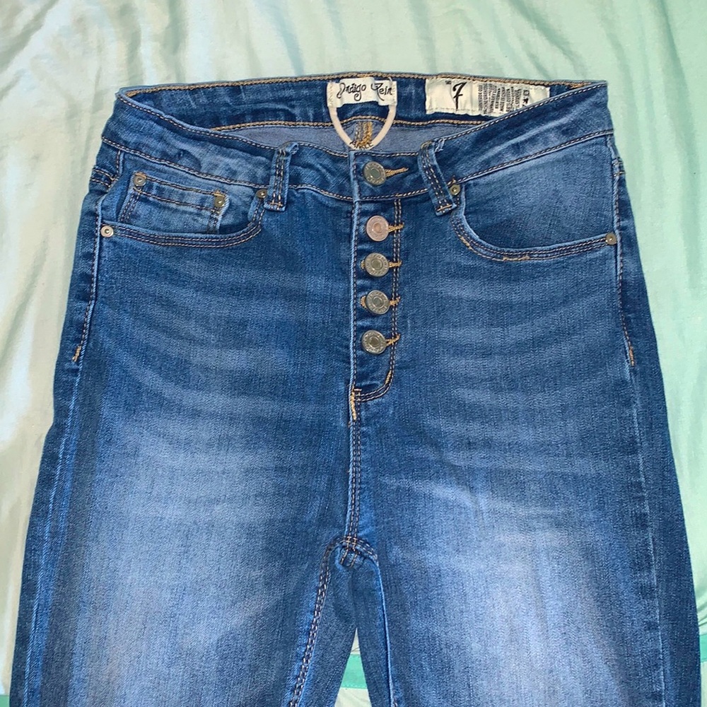 INDIGO REIN, Super Skinny Ripped Ankle Jeans, Size 7
